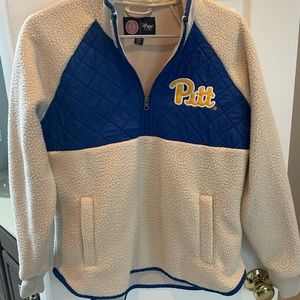 Pitt quarter zip - never worn women’s size m